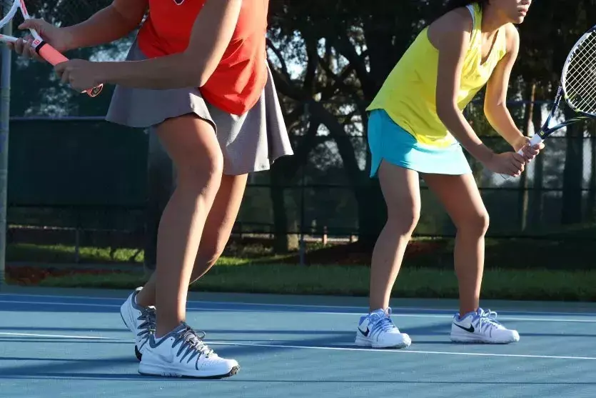 网球鞋的特点是什么